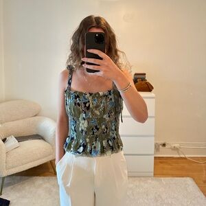 Aritzia flower scrunched top
